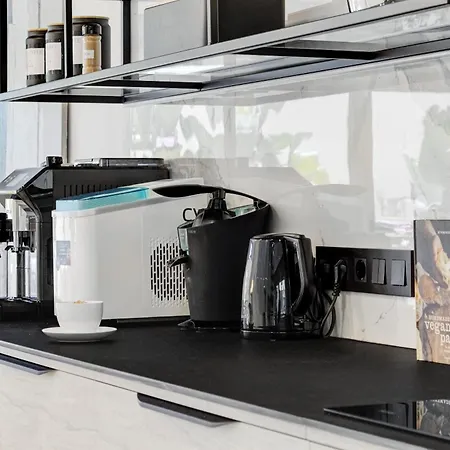 Sea View I Pool I Private Garage I Wi-fi I Grill I Wine L Coffee Apartment San Miguel de Abona