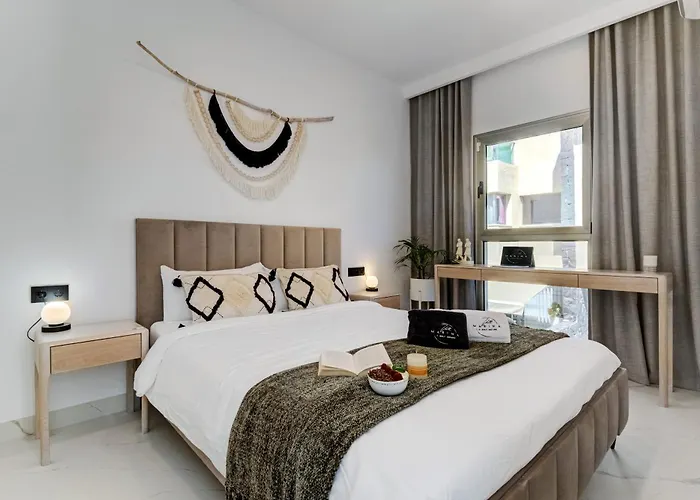 别墅 Sea View I Pool I Private Garage I Wi-fi I Wine L Coffee 圣米格尔德阿沃纳