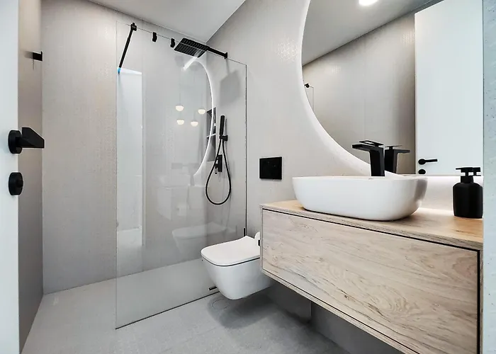 别墅 Sea View I Pool I Private Garage I Wi-fi I Wine L Coffee 圣米格尔德阿沃纳