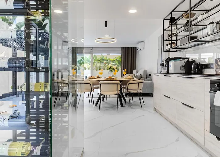 Sea View I Pool I Private Garage I Wi-fi I Wine L Coffee 别墅 圣米格尔德阿沃纳