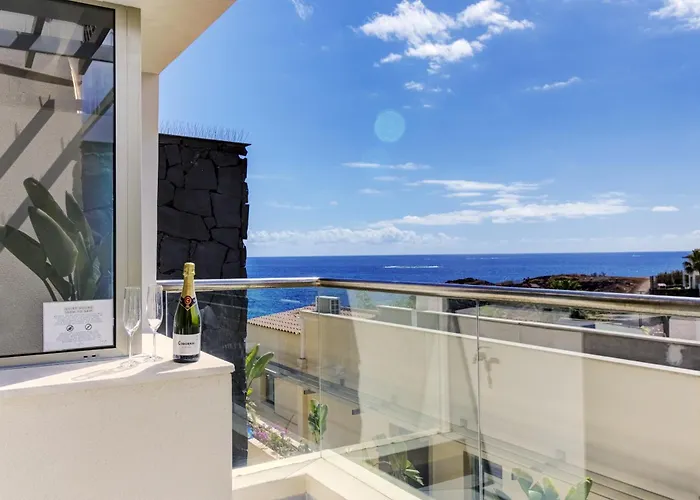 Sea View I Pool I Private Garage I Wi-fi I Wine L Coffee 圣米格尔德阿沃纳