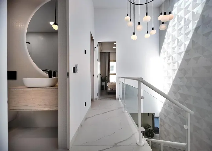 Sea View I Pool I Private Garage I Wi-fi I Wine L Coffee فيلة