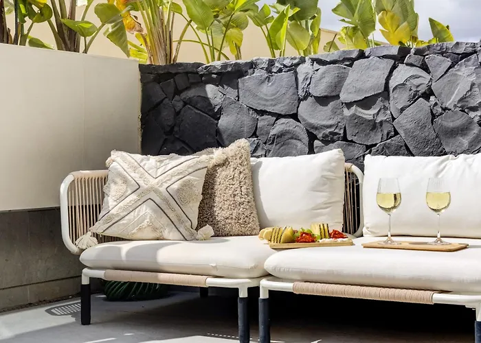 Sea View I Pool I Private Garage I Wi-fi I Wine L Coffee فيلة *